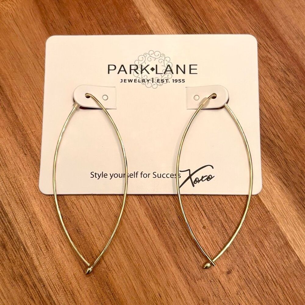 Park Lane | “Twizzler” Earrings | Gold Finish